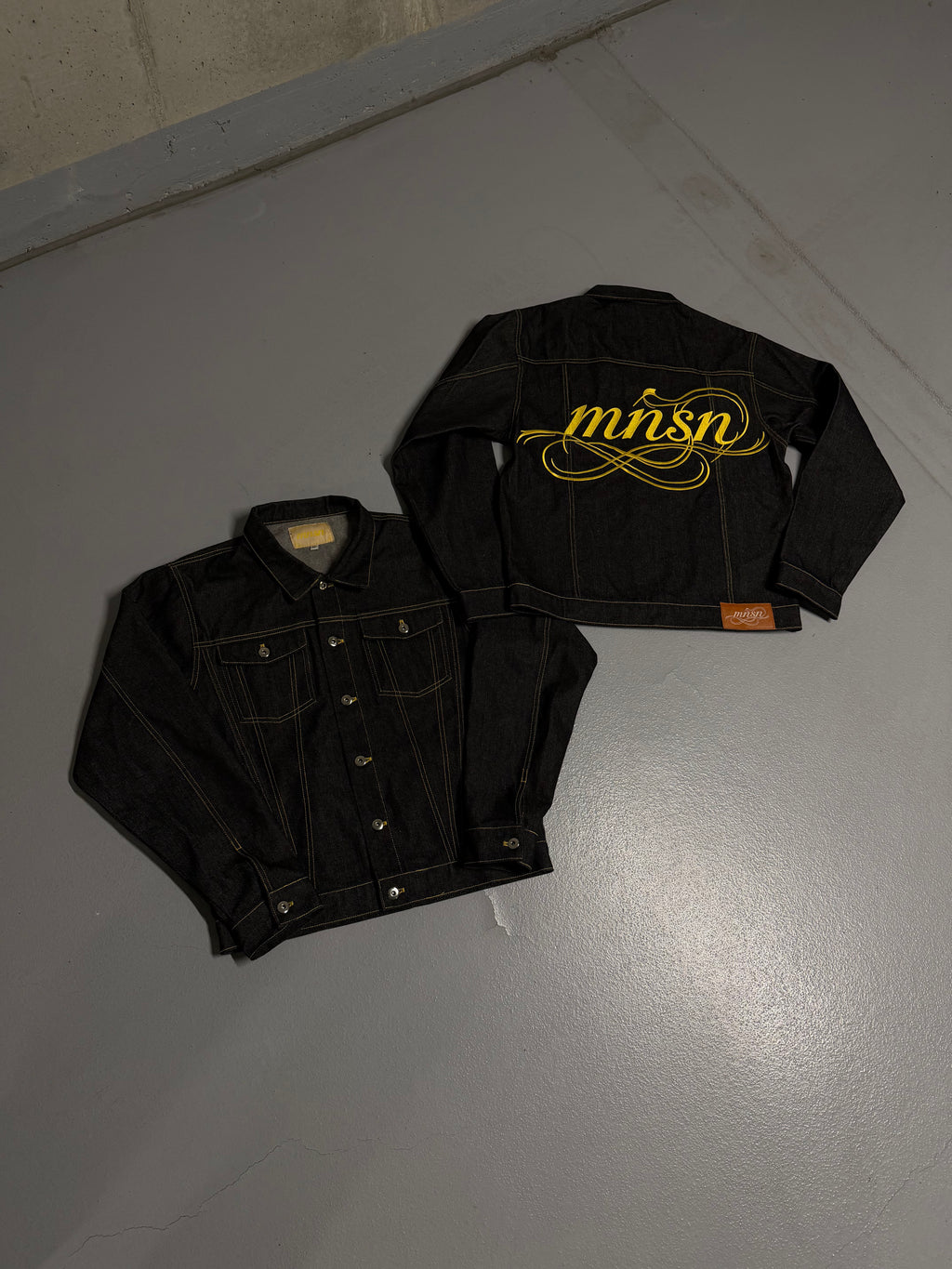 DENIM JACKET
